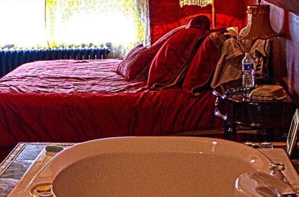ميلووكي The Brumder Mansion الغرفة الصورة