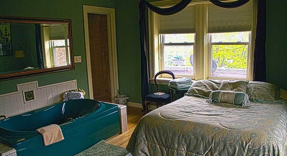 ميلووكي The Brumder Mansion الغرفة الصورة